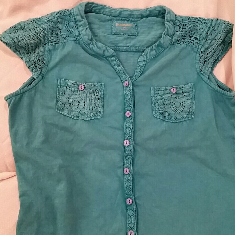 Short sleeve summer shirt